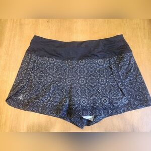 Athleta Women's Pulse Lined Running Shorts Black Mandala Print Size M